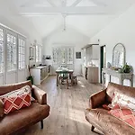 Ferienhaus La Petite Mazure - Refuge Nature En Foret